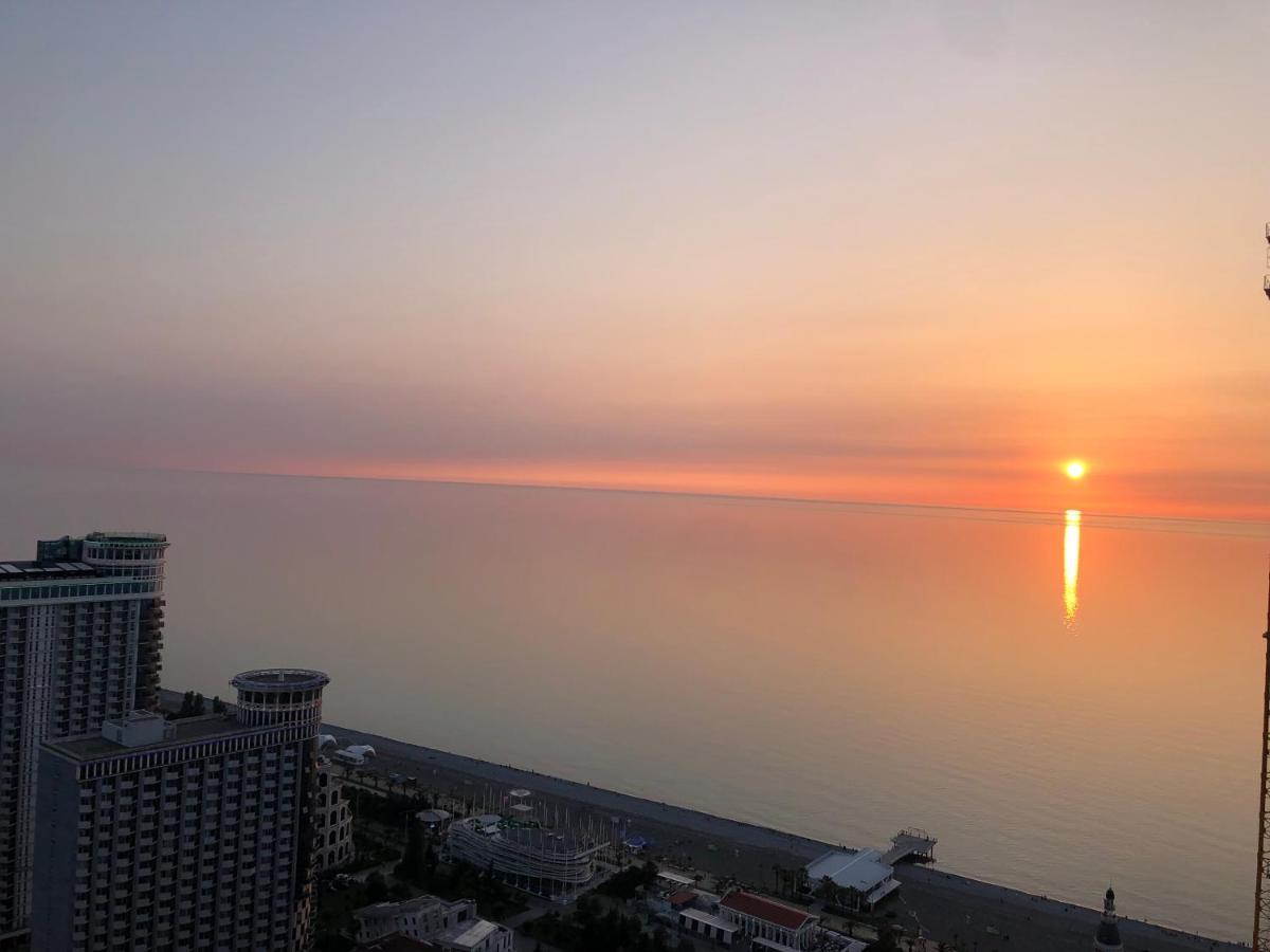 Orbi City Apartments On The Beach Μπατούμι Εξωτερικό φωτογραφία