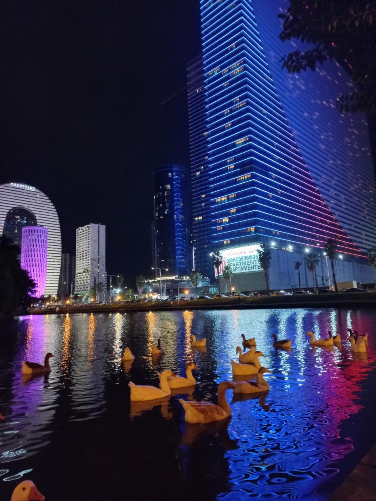 Orbi City Apartments On The Beach Μπατούμι Εξωτερικό φωτογραφία
